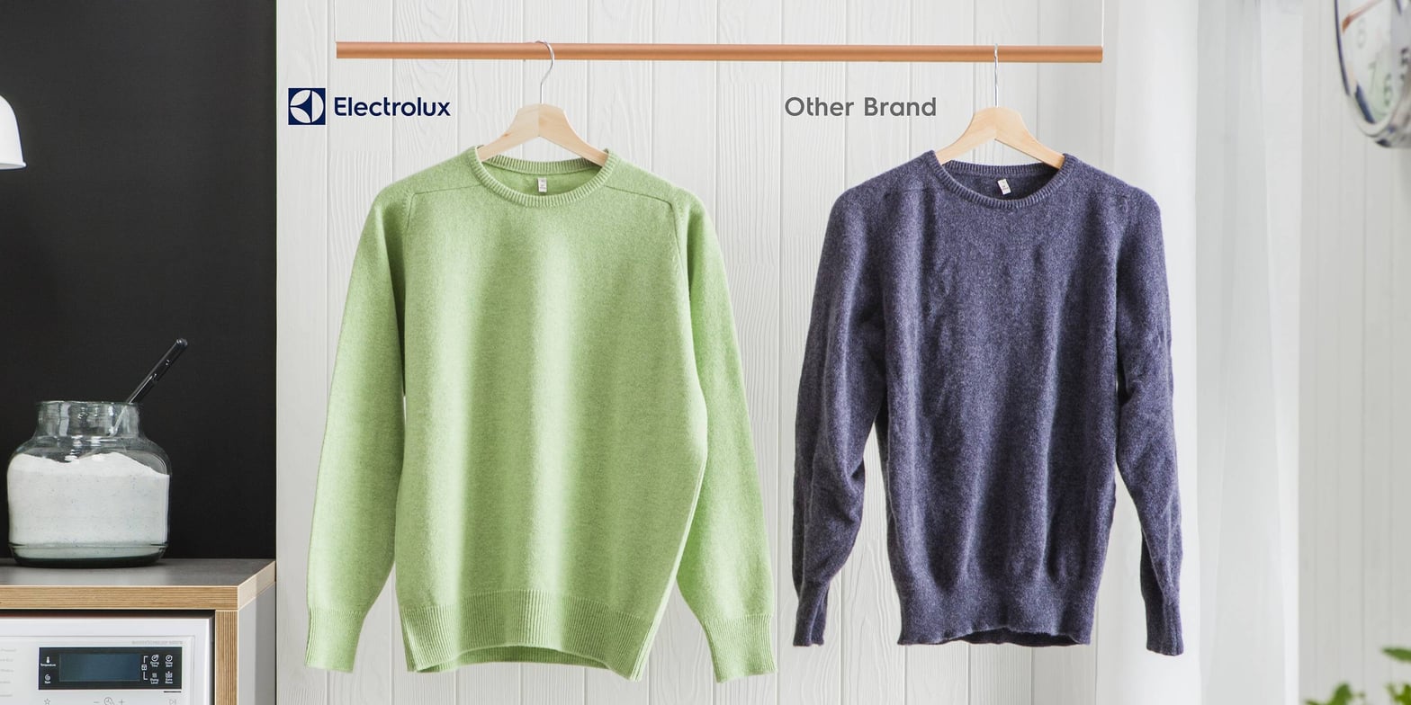 Comparatif du tambour SoftDrum d'Electrolux, un pull en laine préservé face à un pull feutré
