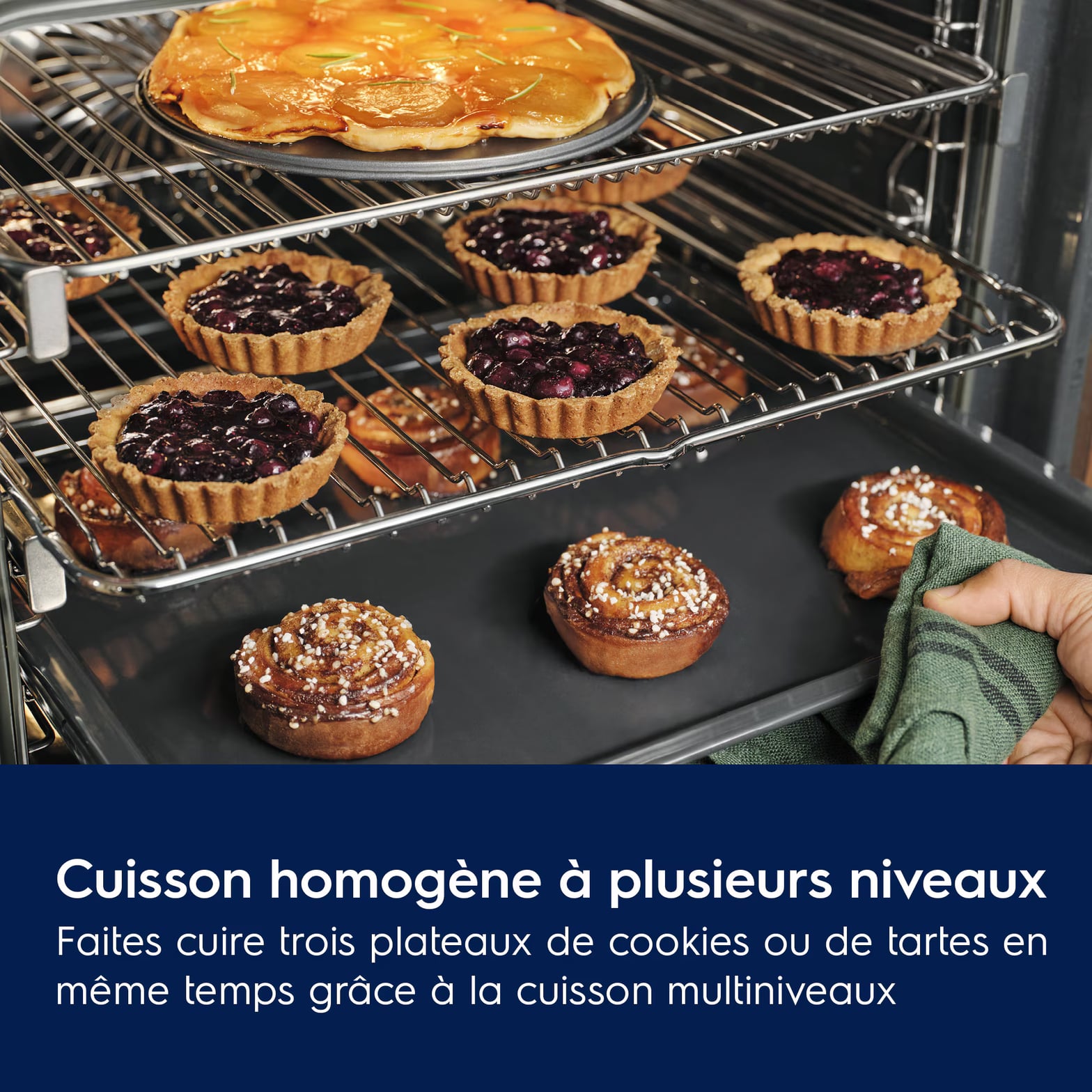 Cuisson multi-niveaux SurroundCook Electrolux : tarte, tartelettes et brioches simultanément