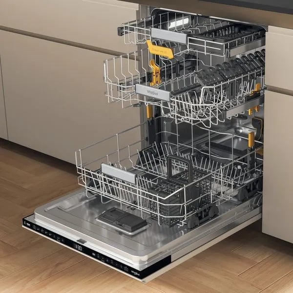 Lave-vaisselle Whirlpool MaxiSpace WH8IA15AM3TU0 trois paniers modulaires perspective